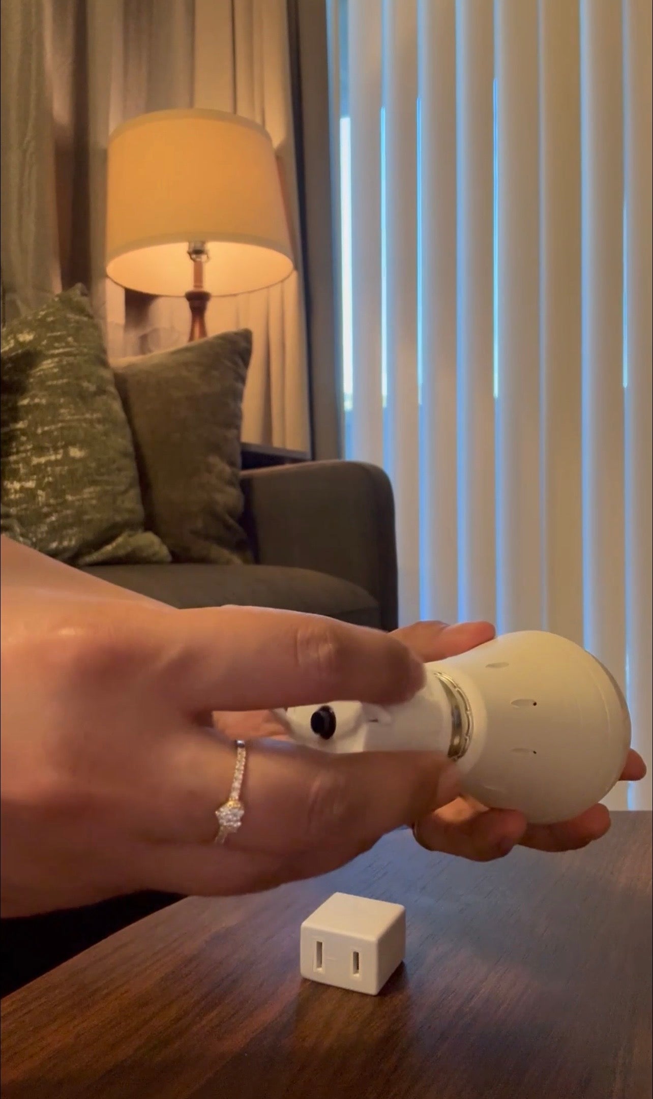 LED Rechargeable Detachable Emergency Bulb Light