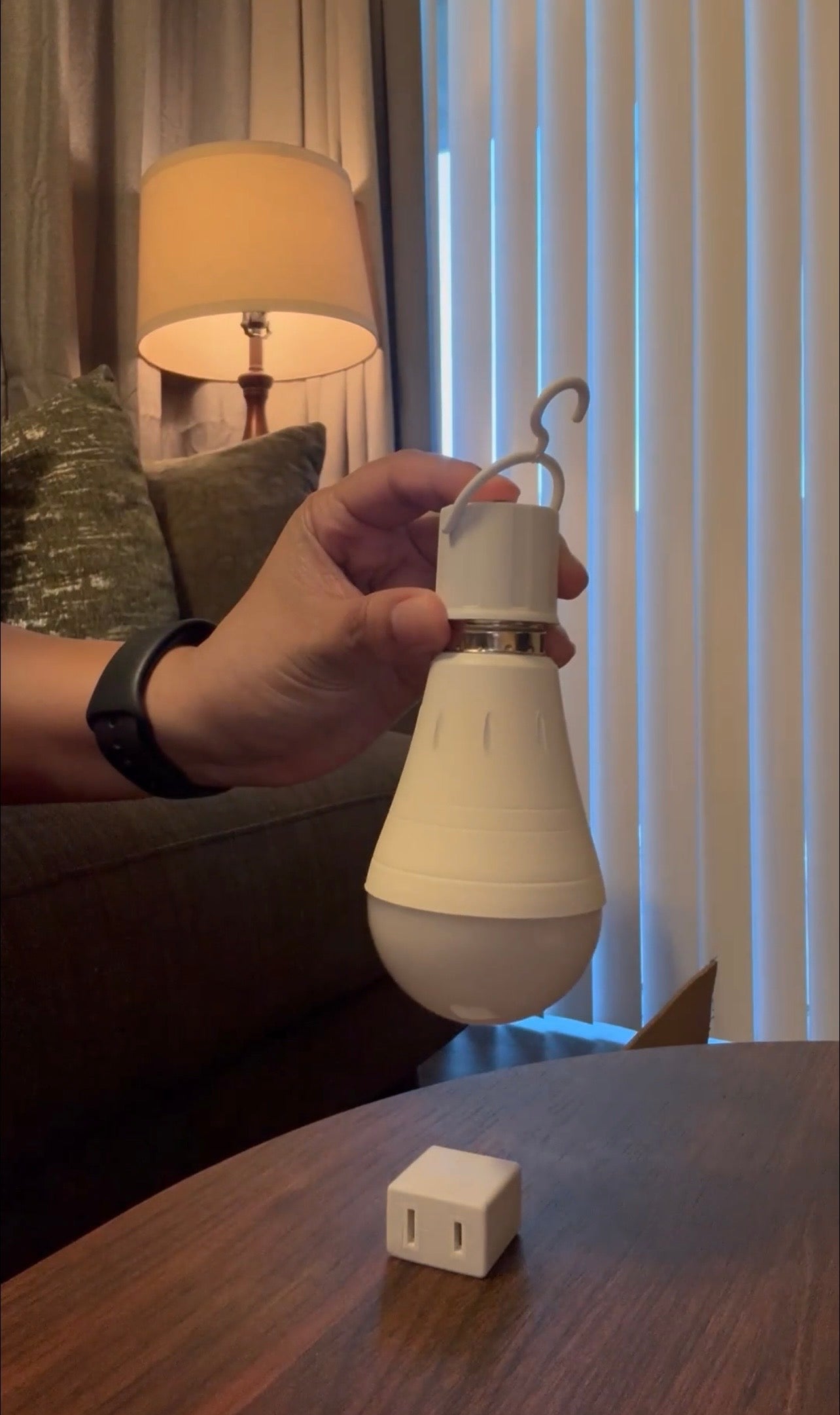 LED Rechargeable Detachable Emergency Bulb Light