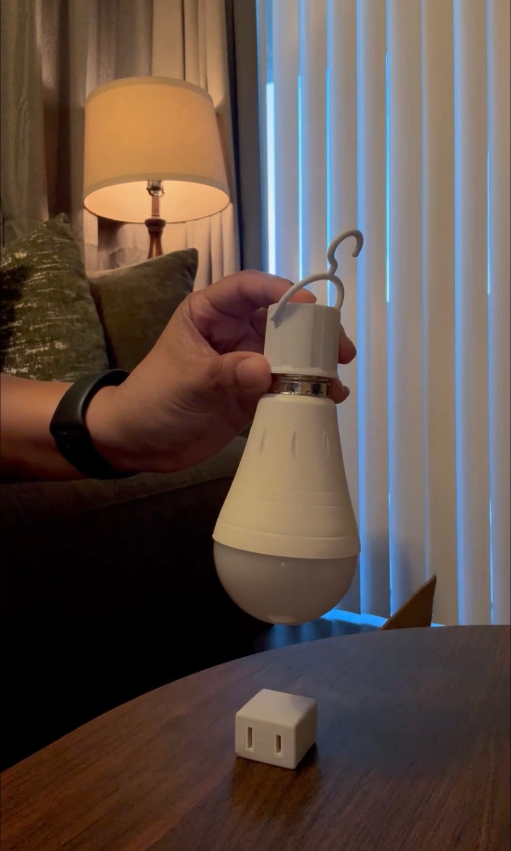 LED Rechargeable Detachable Emergency Bulb Light