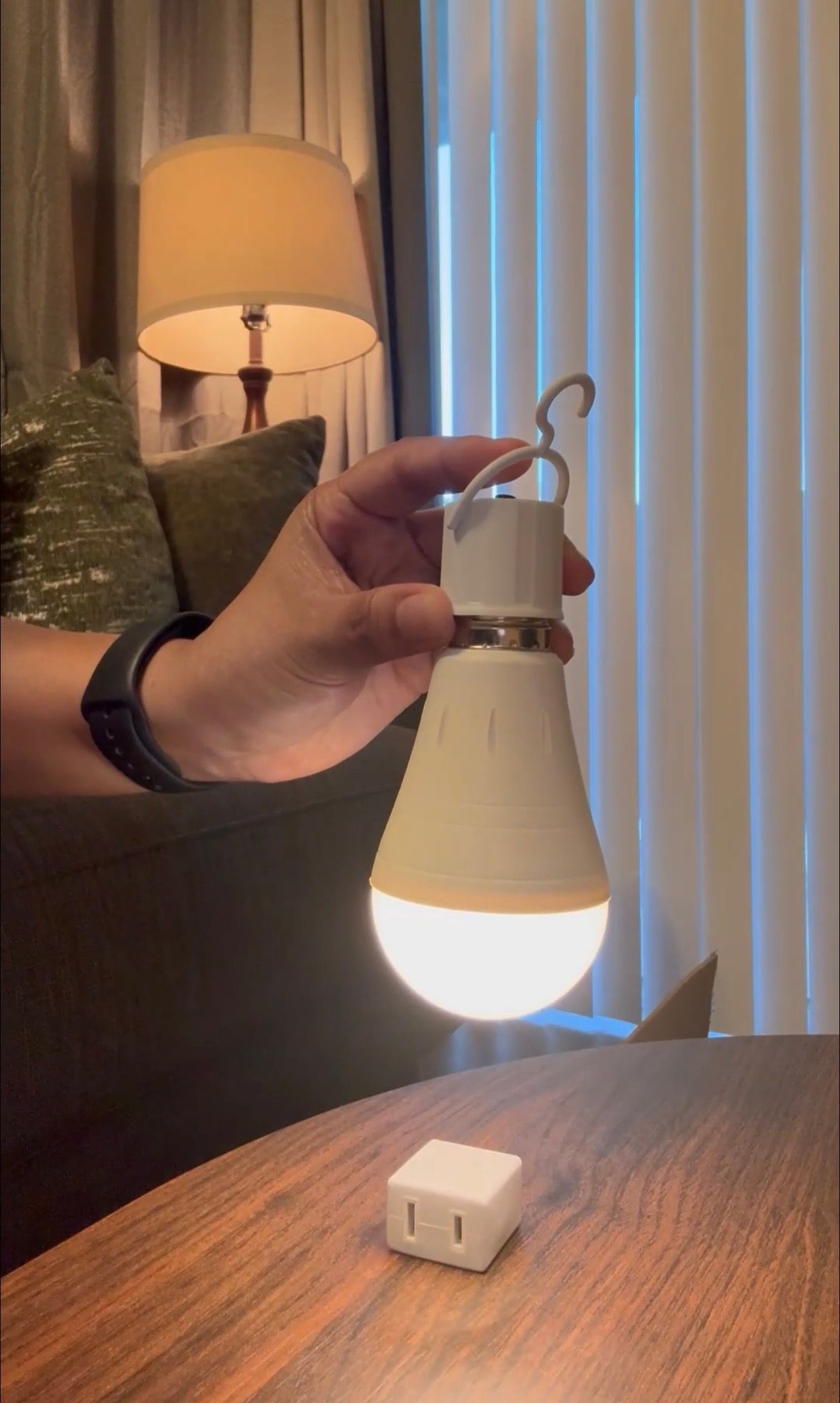 LED Rechargeable Detachable Emergency Bulb Light