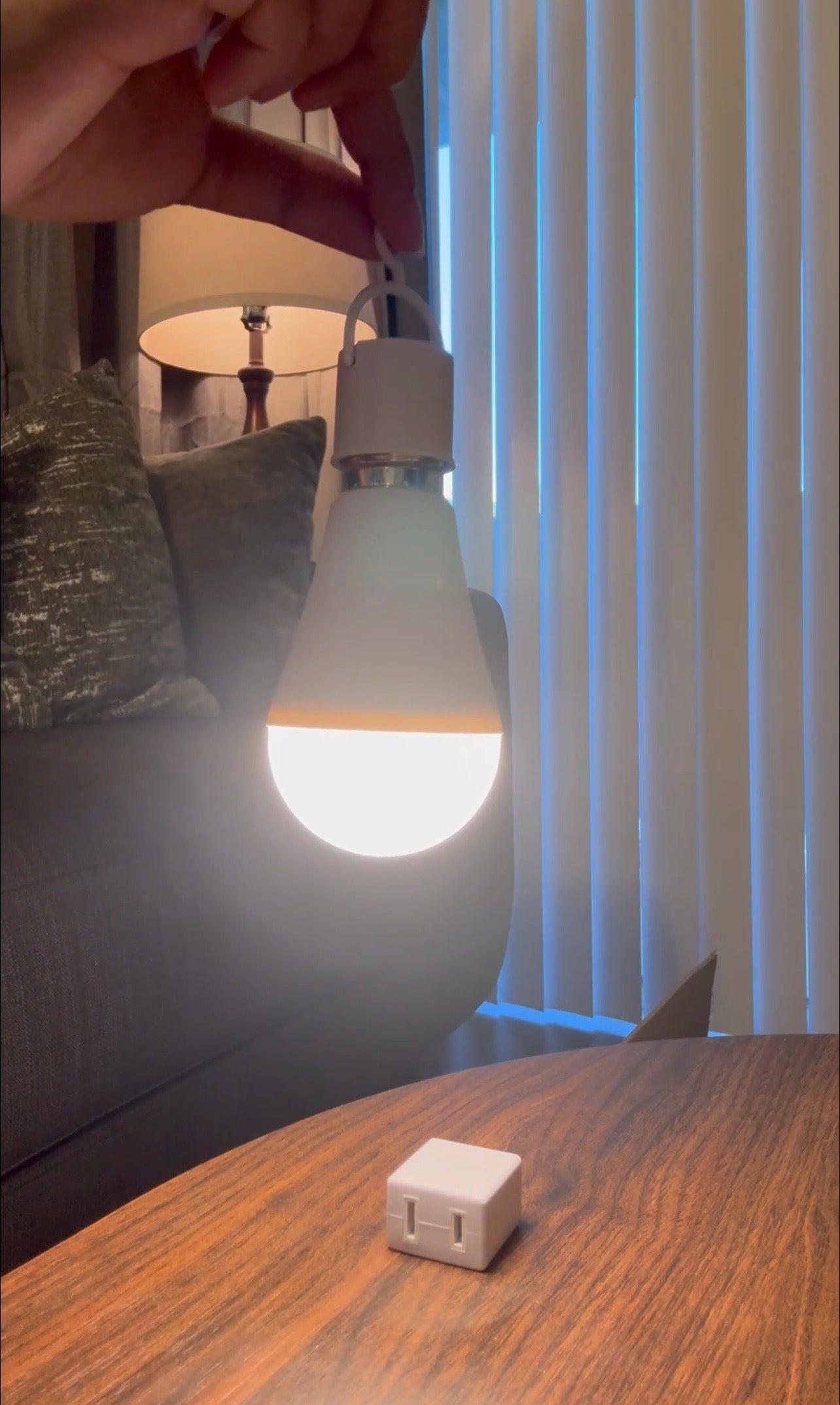 LED Rechargeable Detachable Emergency Bulb Light